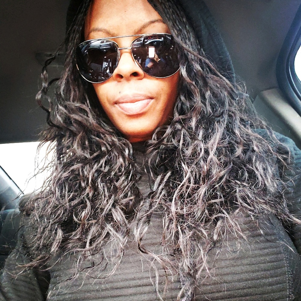 Meet your Posher, Mischa